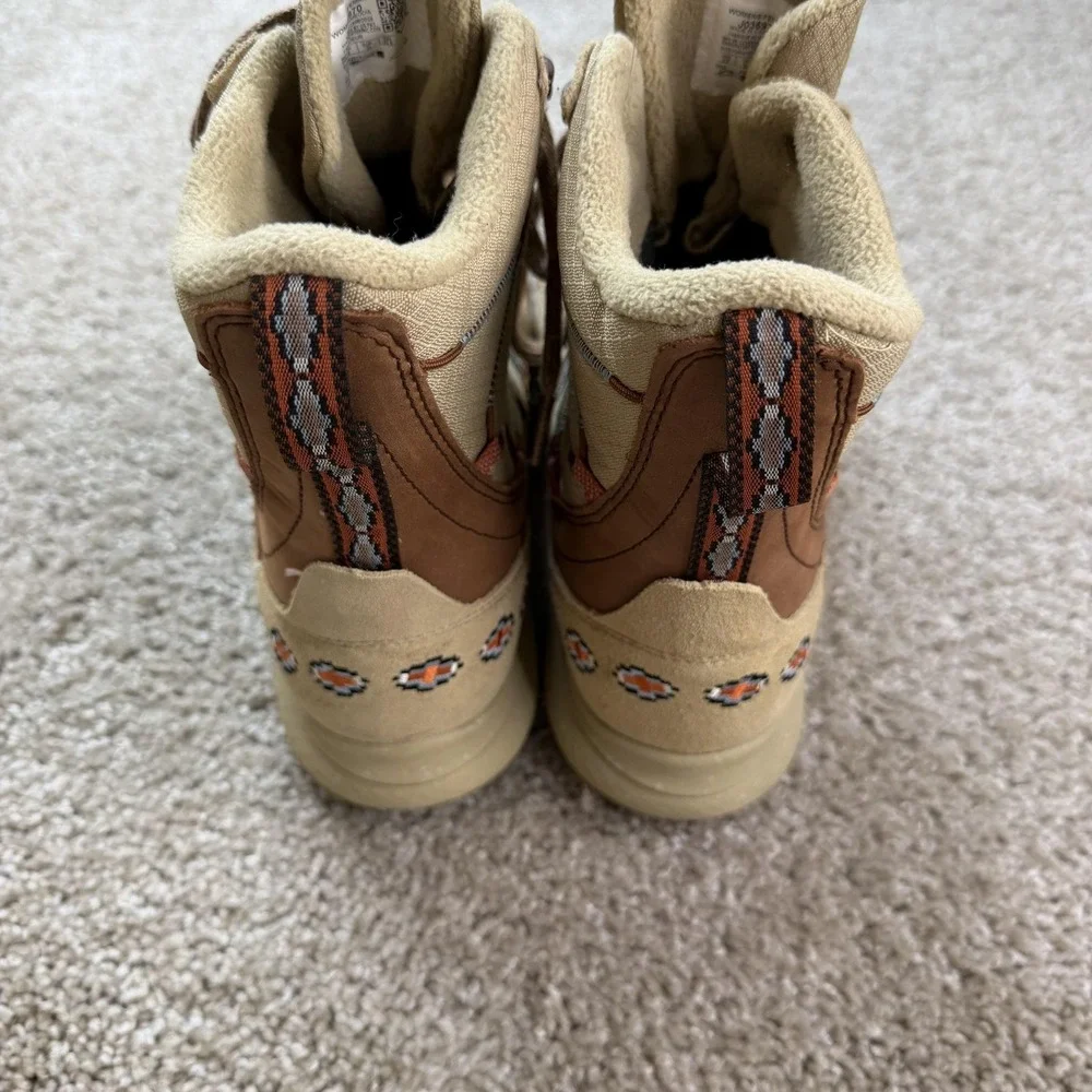 Merrell Boots Womens Size 8.5 Brown Snow Faux Fur Ankle Lace Up Winter Geometric
